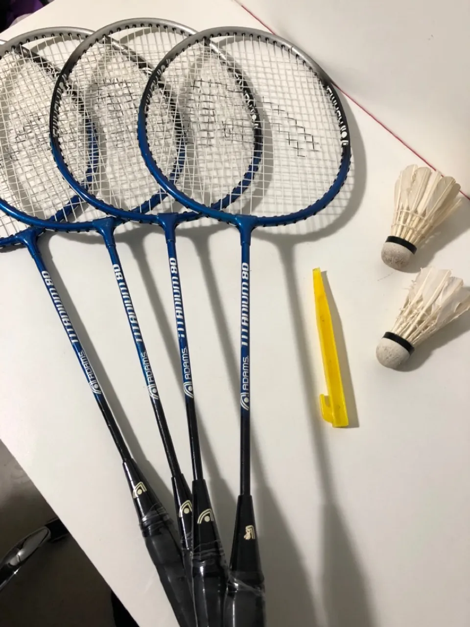 4 Raquetes de Badminton Adams Titanium 8D