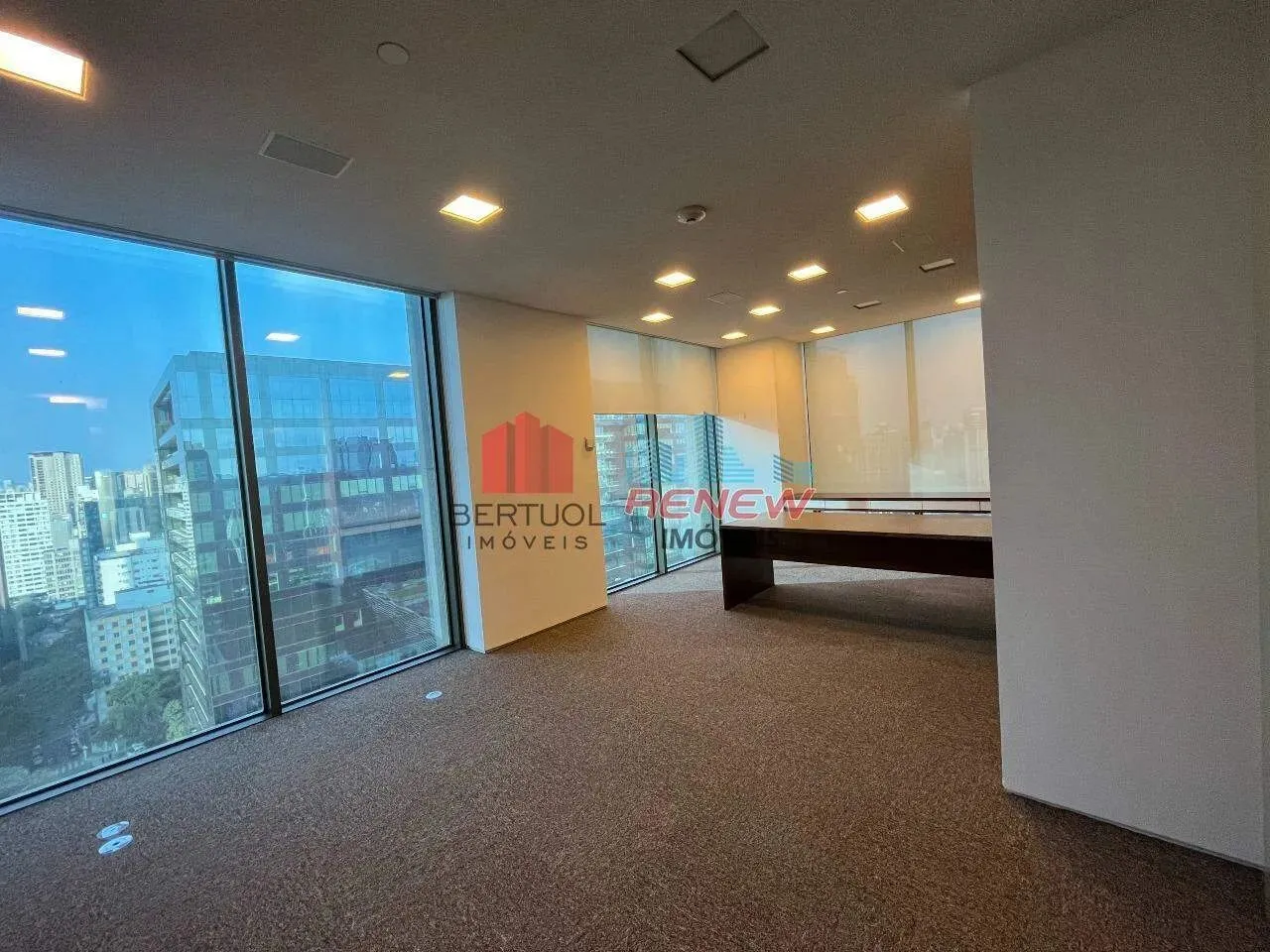 Sala para aluguel Edifício Faria Lima Financial Center em São Paulo
