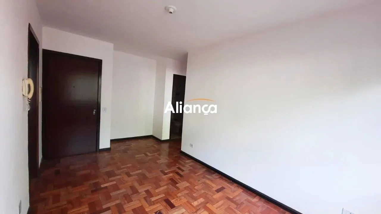 Apartamento para Aluguel - 2 Dormitórios, 44m², com Garagem - Vila Jardim