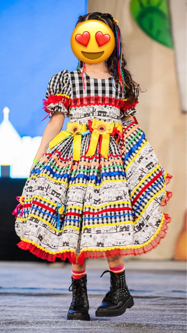 Vestido junino infantil - TAM 05/06 anos