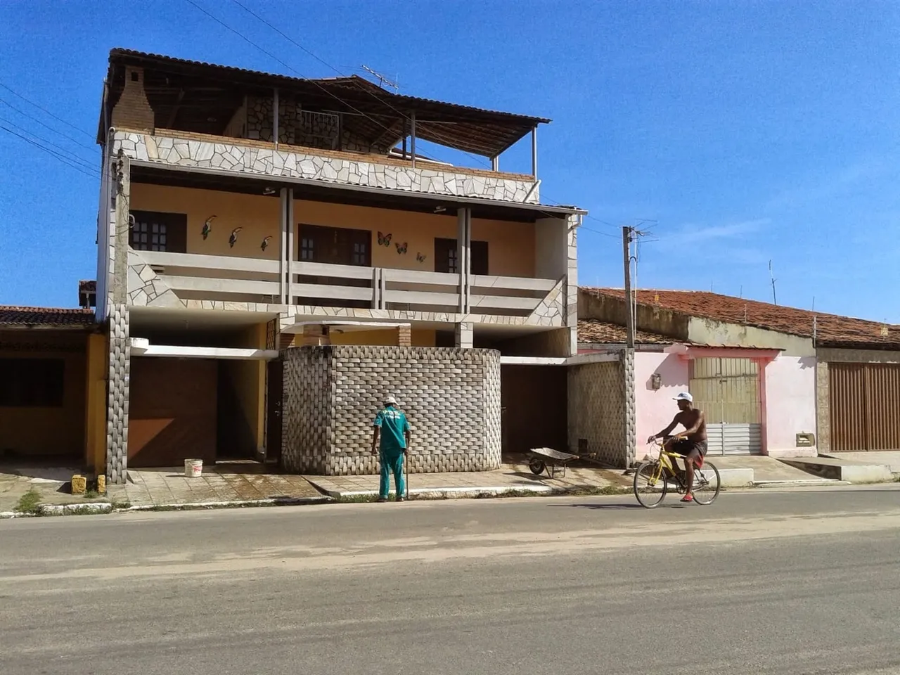 Alugo casa ANUAL PARIPUEIRA