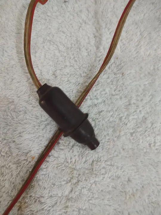 Antiga luminária pantográfica de mesa em metal marrom. - Foto 5