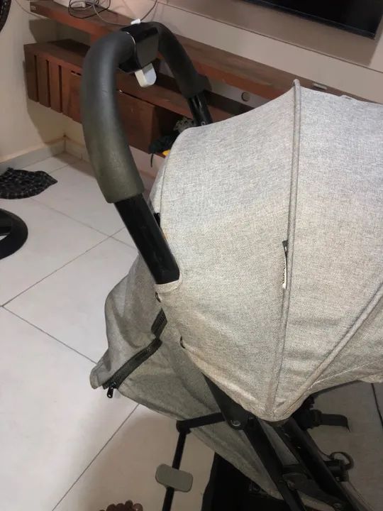Carrinho de Bebê Dobrável e Leve - Foto 6