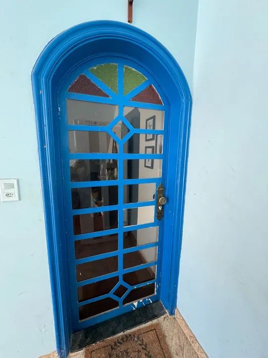 Vendo portas e janelas em aço e vidros em padrão colonial  - Foto 3
