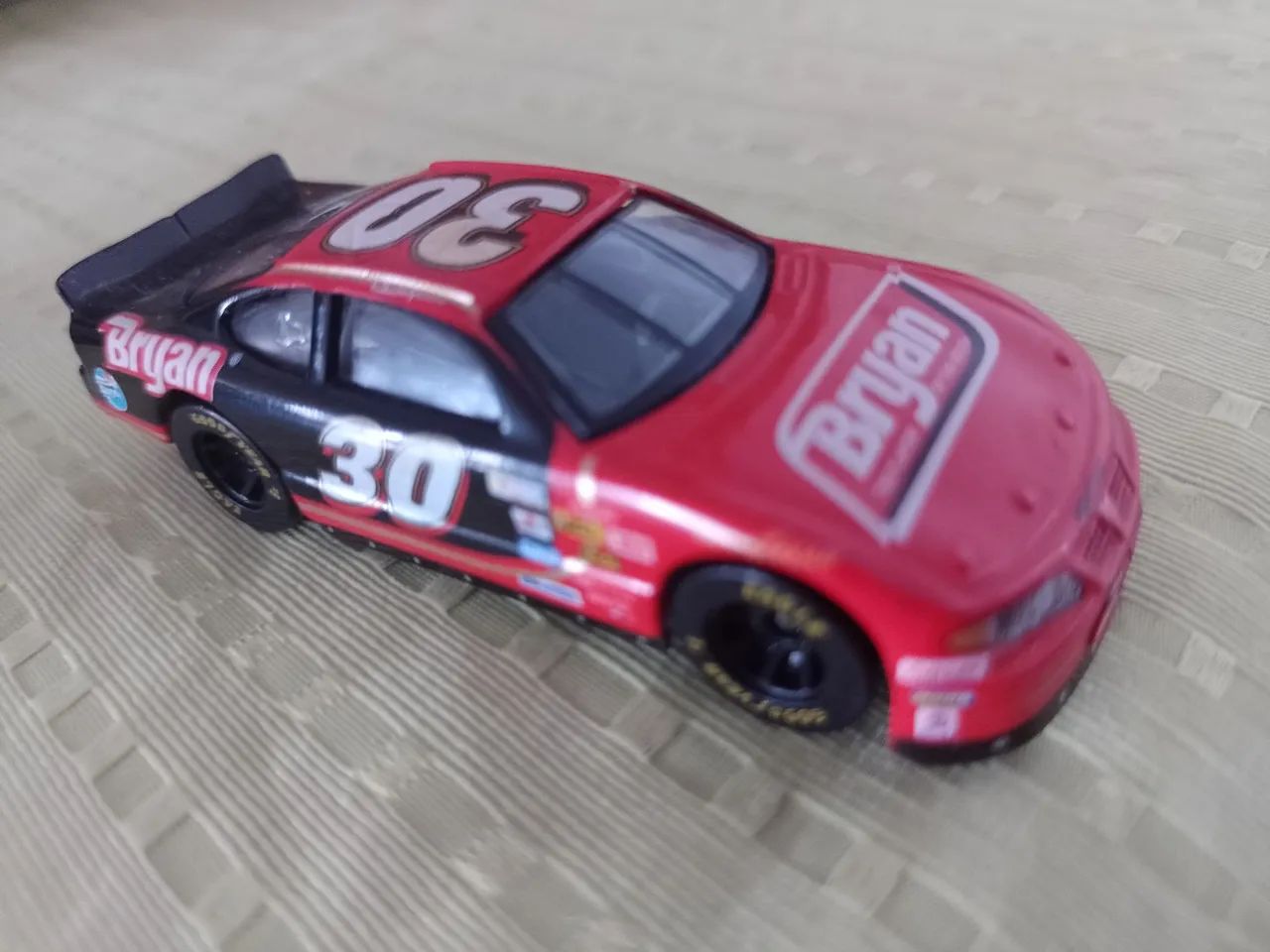 Miniatura Nascar escala 1 64  - Foto 2