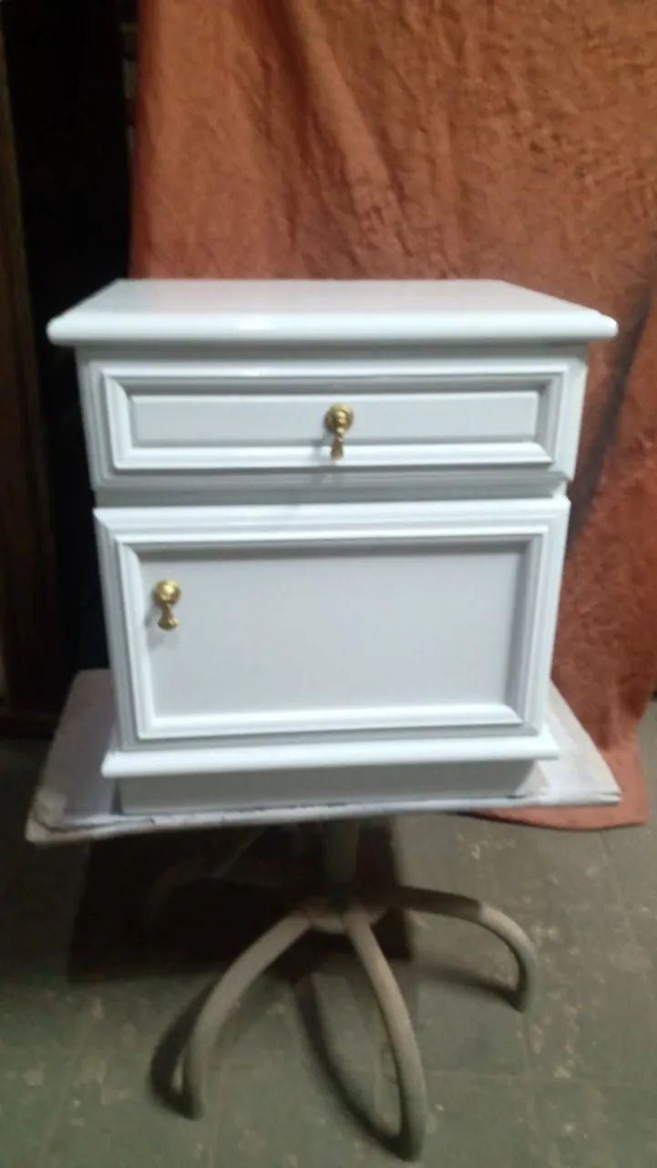 Escrivaninhas (pintura e restauro) - Foto 3