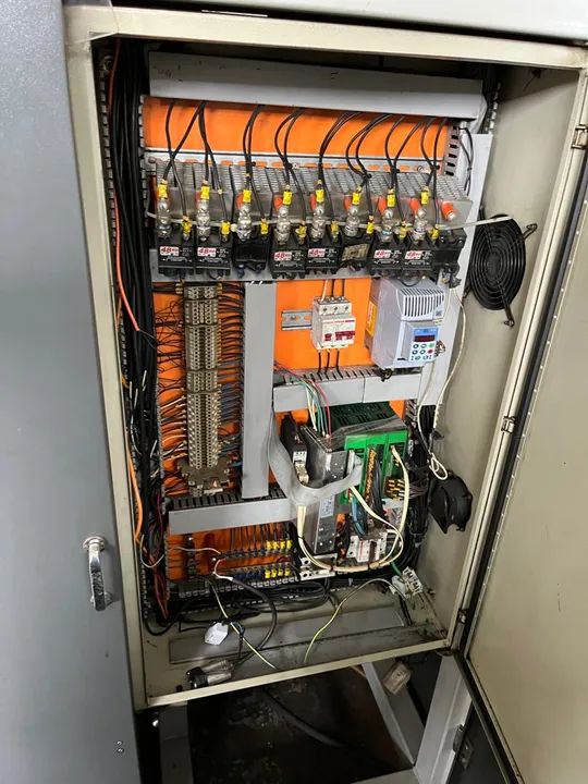 Máquina para sopro de pet Unipet - Foto 4