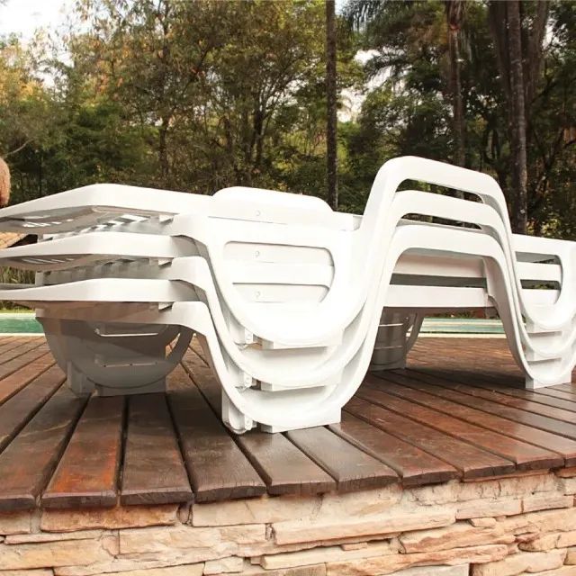 Kit 2 Espreguiçadeiras Dobravel Pitangui Plástico Cor Branca Cor Branco - Foto 4