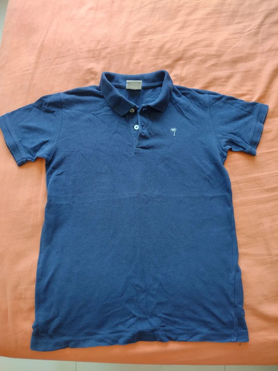Polo Infantil Azul Marinho com Detalhe de Palmeira
