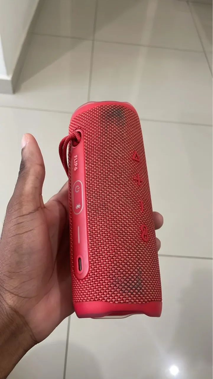 JBL Flip 6 - Vermelha
