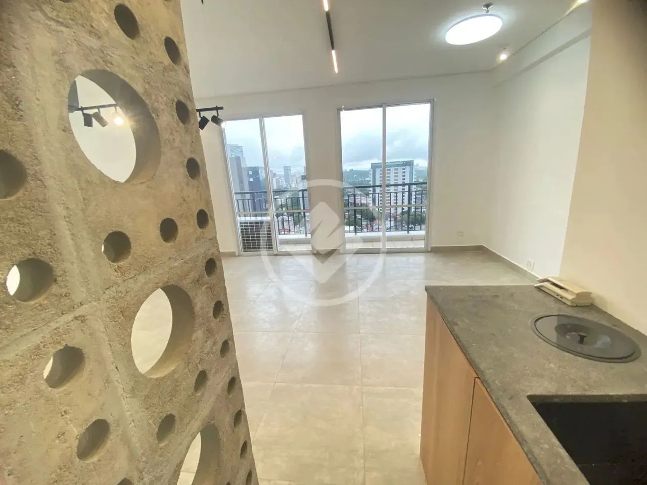 Sala comercial toda reformada com 1 vaga - em frente ao Sesc codigo: 101427 - Foto 2