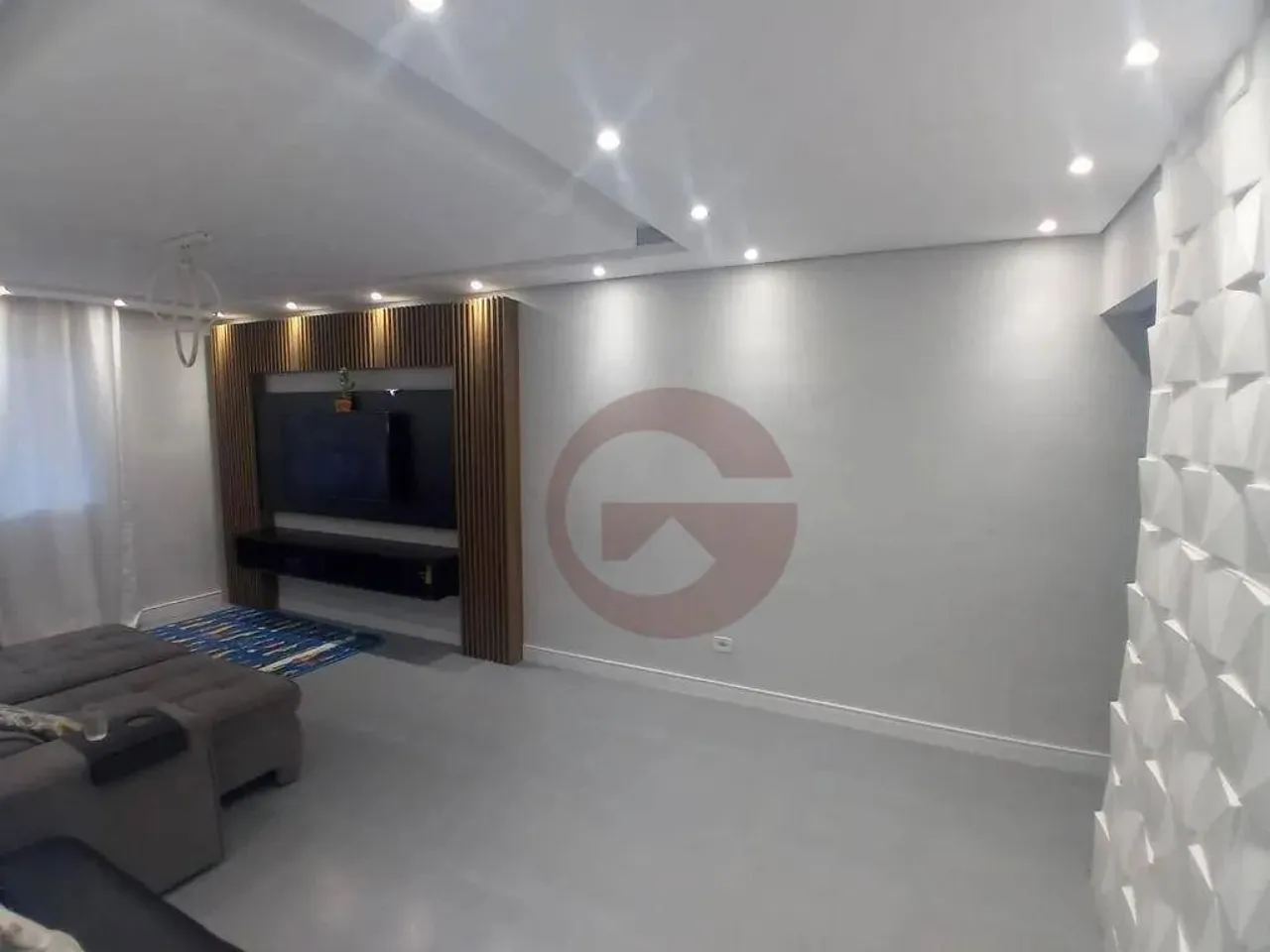 OSASCO, JD. DAS FLORES, SOBRADO 149,10M² CONSTRUIDO, 3 DORM, 1 SUITE, HIDROMASSAGEM, CHURR