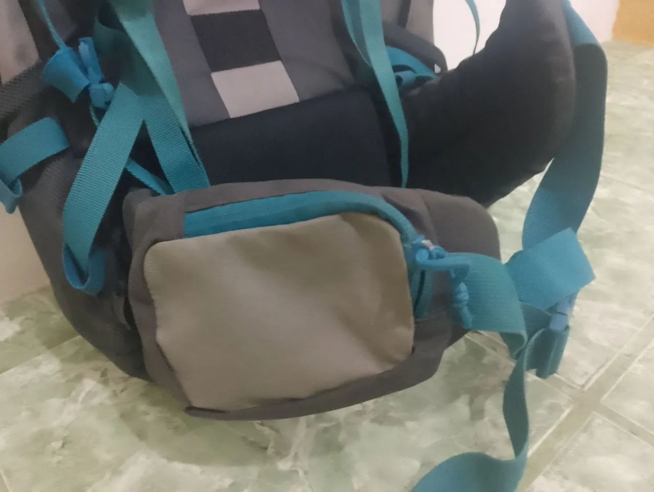 Mochila de Camping Quechua Forclaz 50L - Foto 3