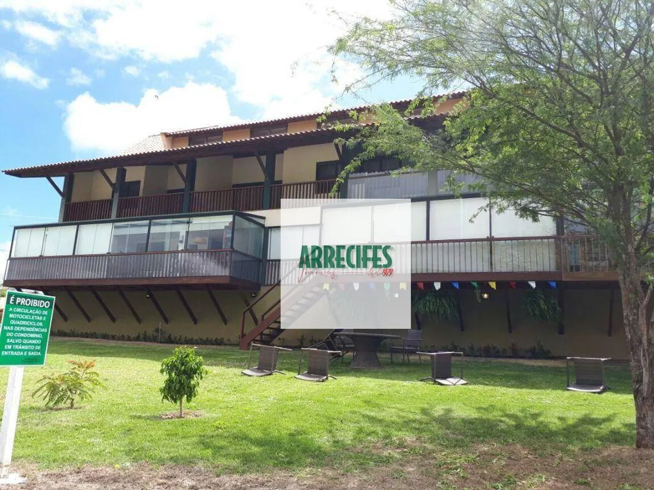 Flat com 3 dormitórios à venda, 107 m² por R$ 850.000,00 - Norte - Gravatá/PE