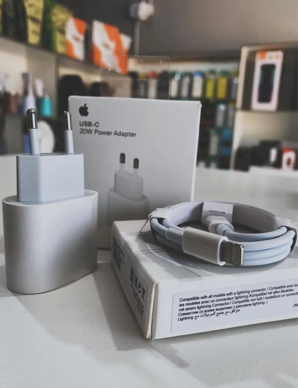 Carregador iPhone USB-C 20W + Cabo Lightning super rápido 