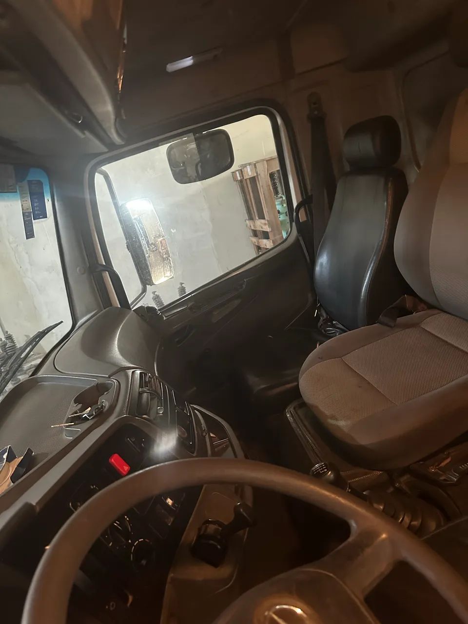 Caminhão Mercedes Munck 12 Toneladas - Foto 7