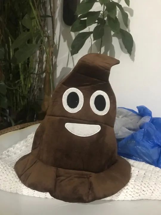 Carnaval - Chapéu Emogi Toto de Pelúcia 