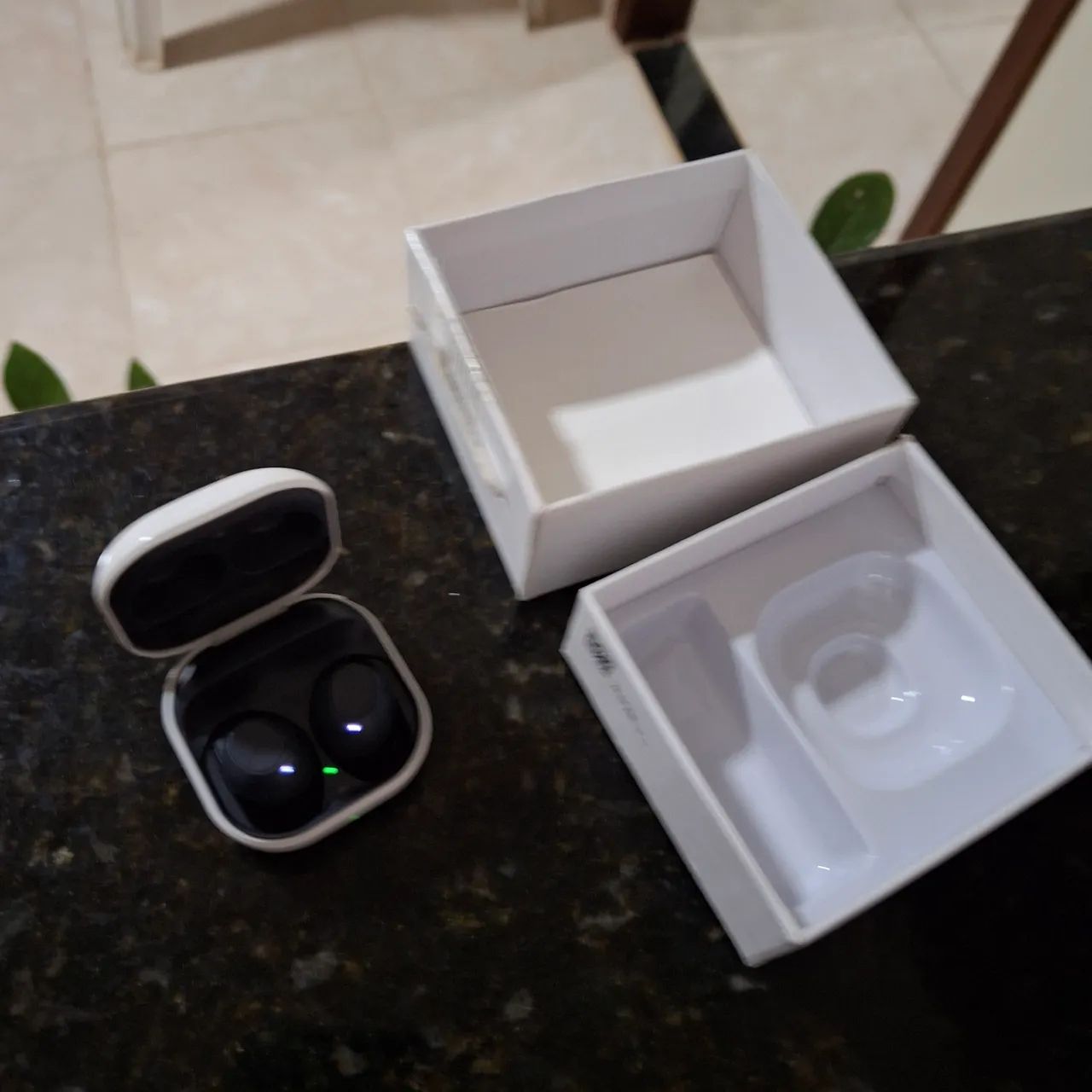 VENDO FONE S DE OUVIDOS SEM FIO.