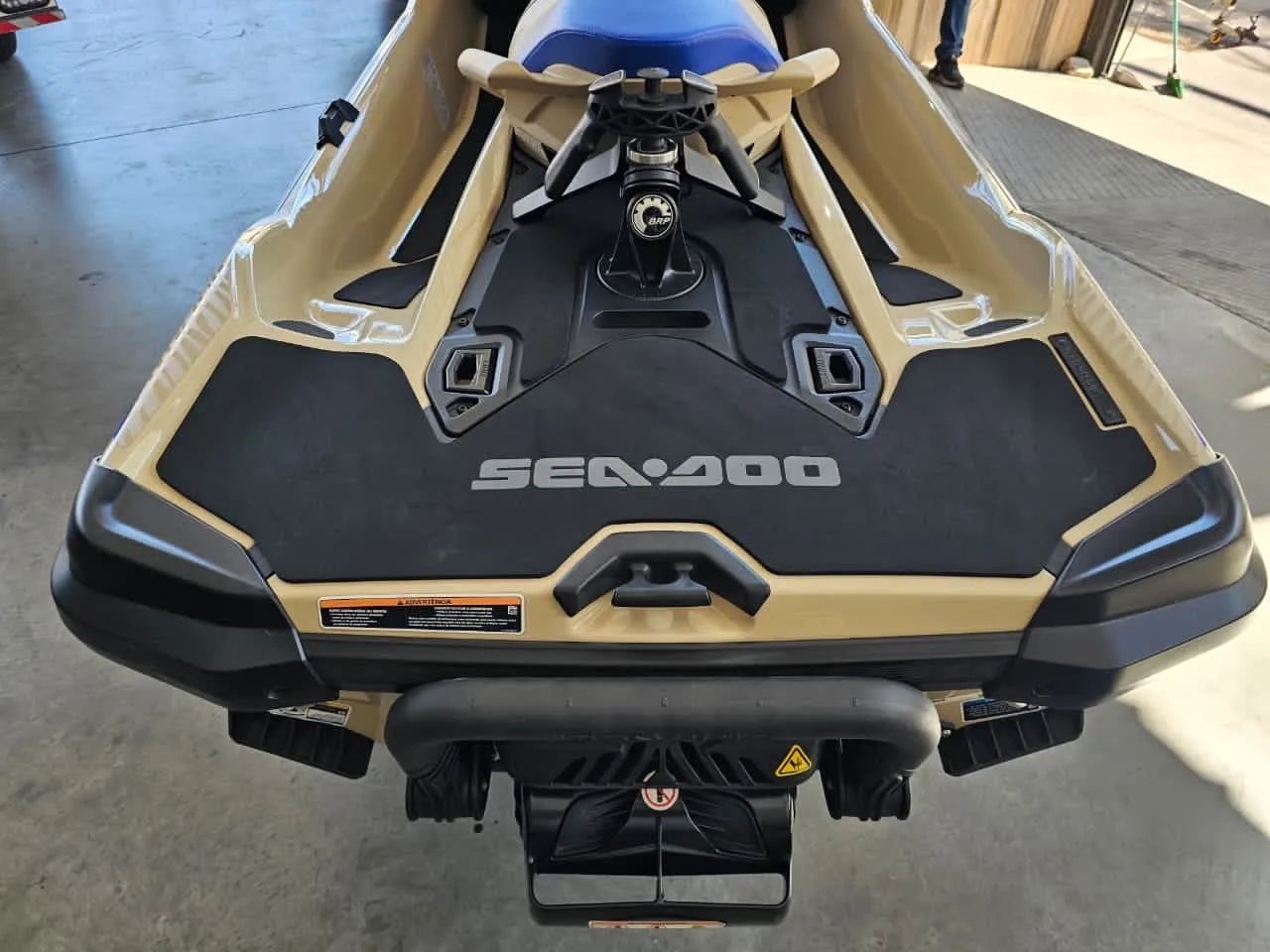 JETSKI SEA DOO WAKE PRO 230 COM 5 HRS - Foto 4