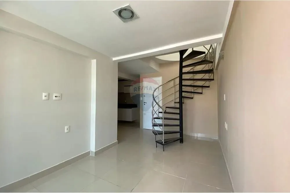 COBERTURA DUPLEX PRÓXIMO AO SHOPPING MANAÍRA