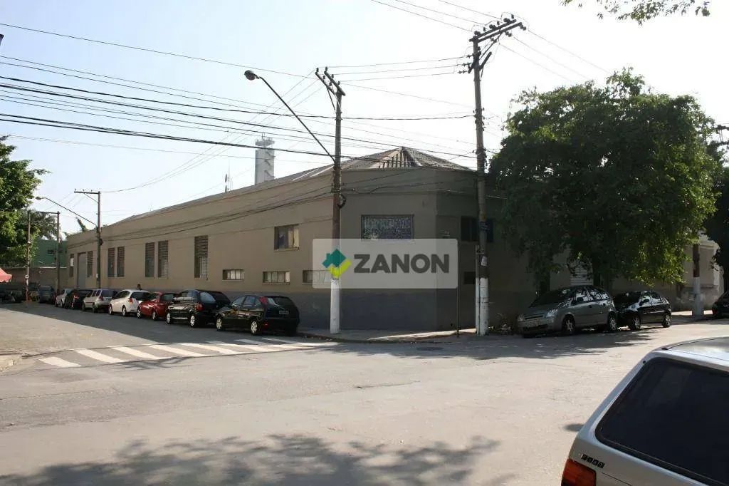 Galpão à venda ou alugar no Bairro Água Branca - São Paulo/SP