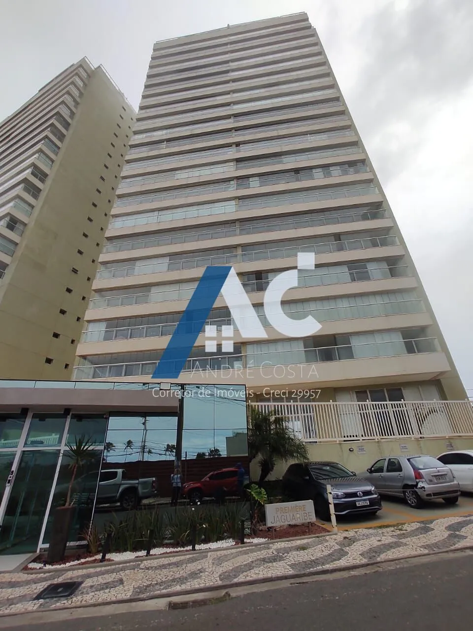 Aluguel apartamento Alto Padrão 3 Suítes, Nascente, andar baixo e uma espetacular vista ma