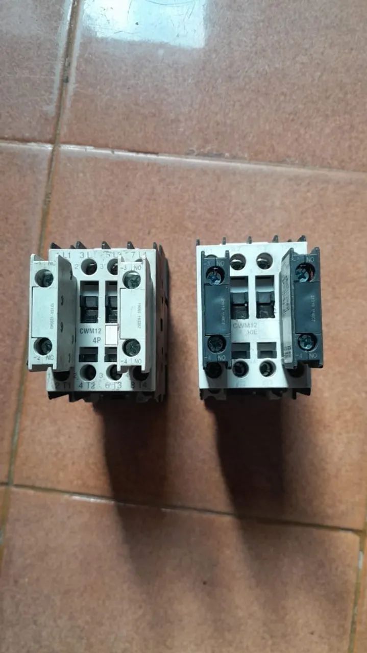 Contator CWM12 4P e 10E