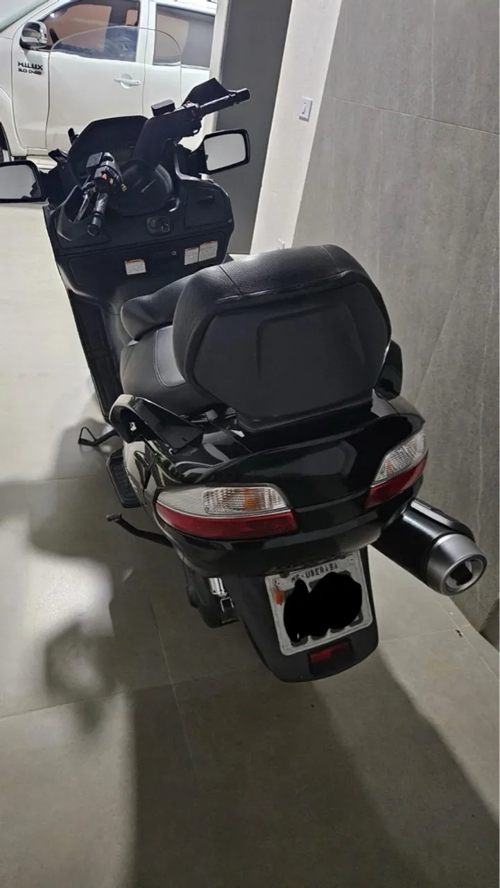 SUSUKI BURGMAN 650 EXECUTIVE