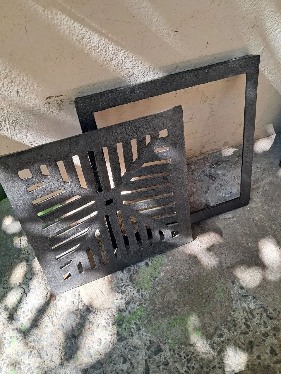 Cast iron floor drain415082775944908801