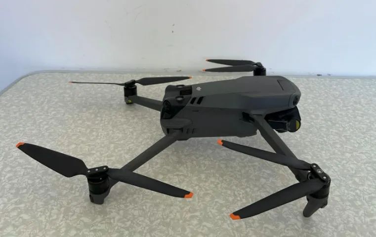 DRONE DJI MAVIC 3 CLASSIC - Foto 3