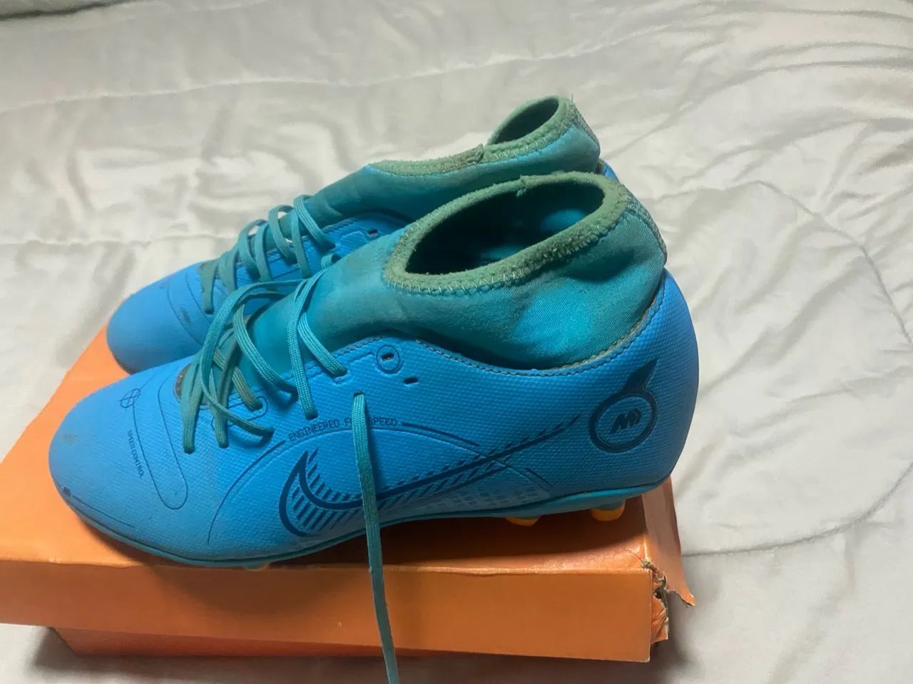 Chuteiras Nike Campo Superfly 8 Club TF - Tamanho 39