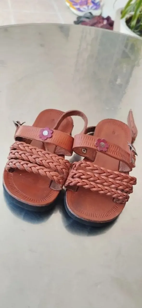 Sandália infantil _couro