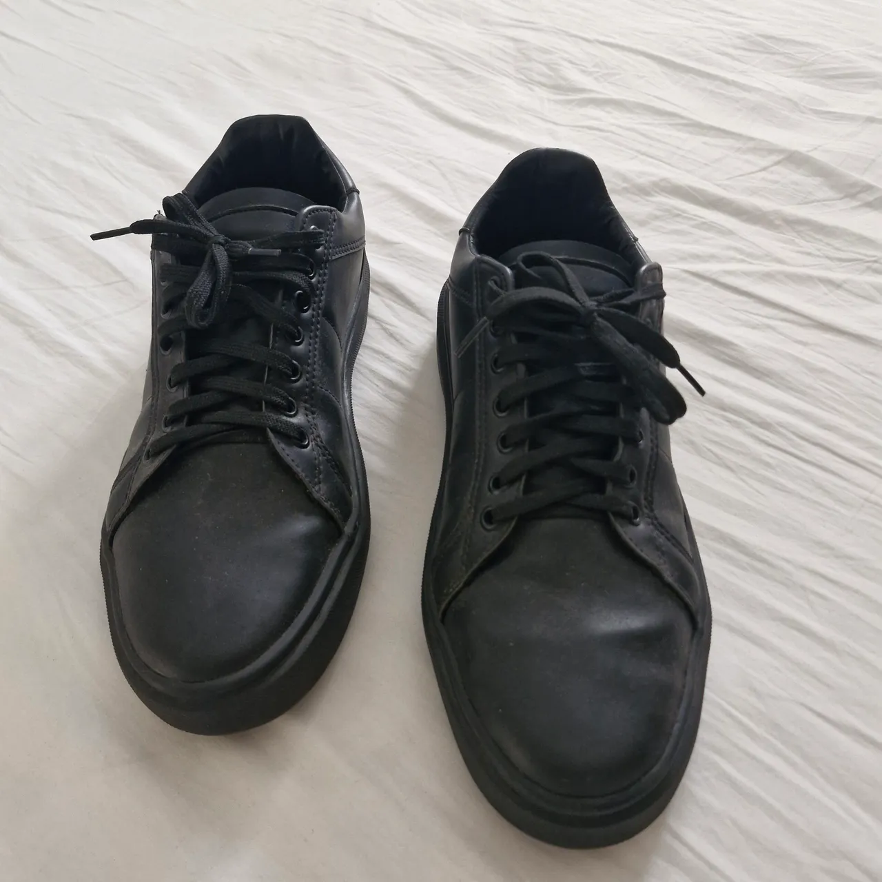 Tênis preto casual