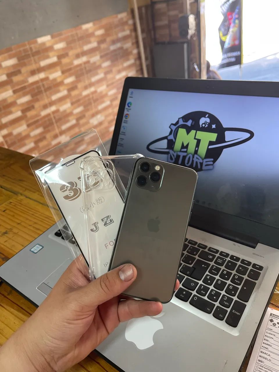 iPhone 11 Pro