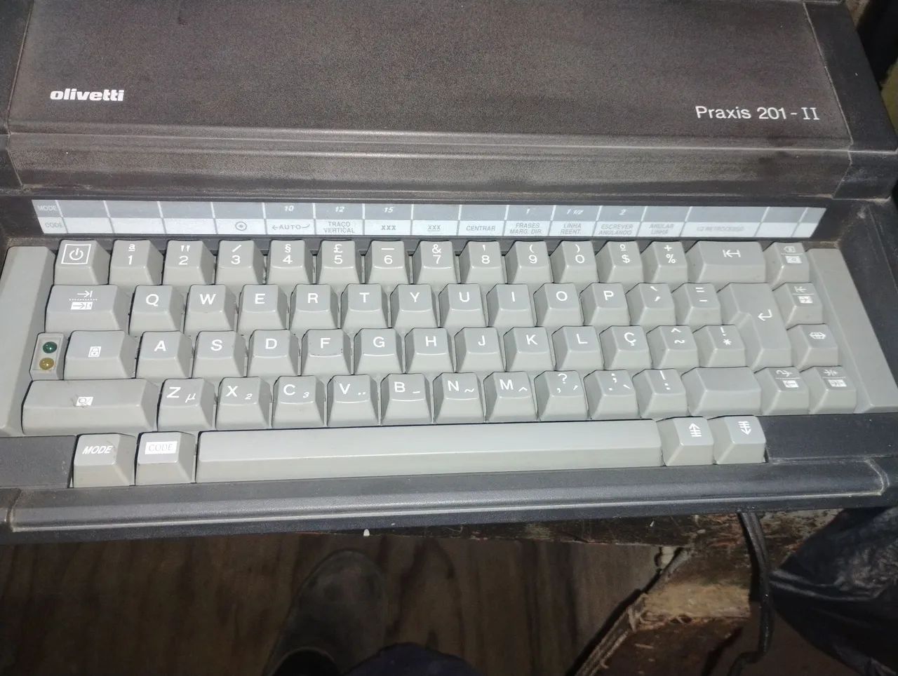 Máquina de escrever eletrica 64595631494531124