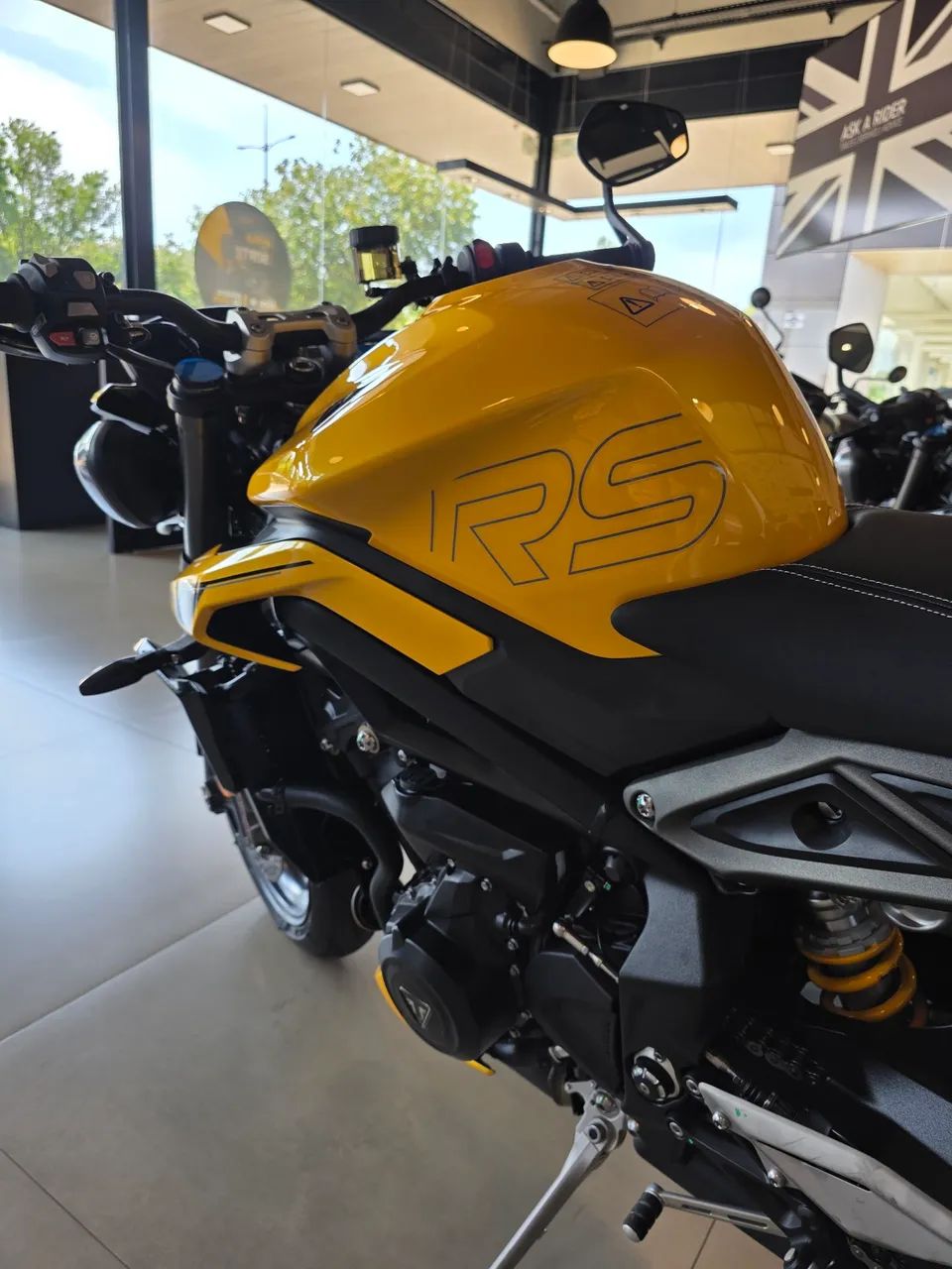 Street Triple 765 RS 0km - Foto 6
