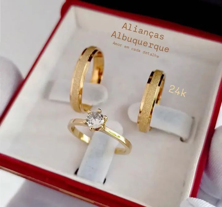 ALIANÇAS DE NOIVADO E CASAMENTO BANHADAS A OURO 24K