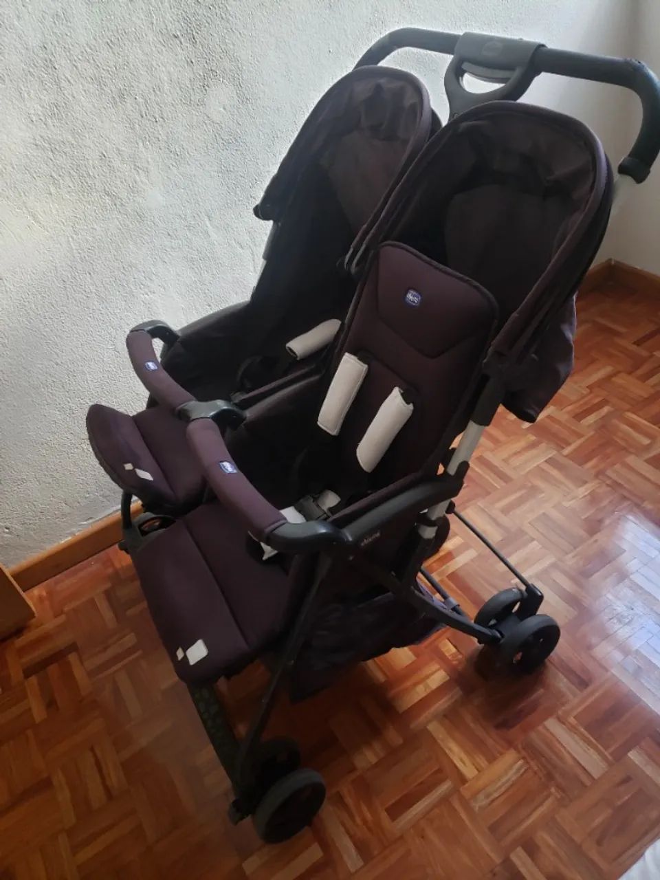 Carrinho de Bebê para Gêmeos - Chicco - Ohlala Twin - De 0kg a 15kg - Preto - Foto 5