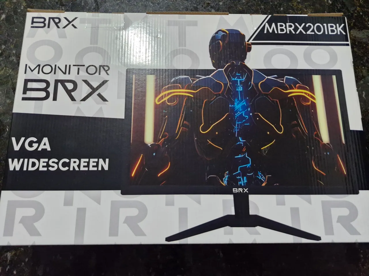 Monitor BRX 20 polegadas novo na caixa.