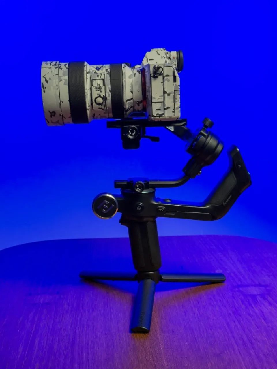 Estabilizador Gimbal Feiyutech Scorp-c Com Motor De 3 Eixos (Usado) Câmera e Smartphone - Foto 5