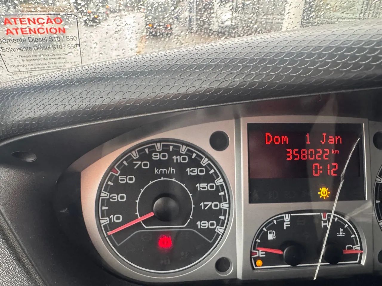 Iveco Daily 35s14 2015 novíssima  - Foto 10