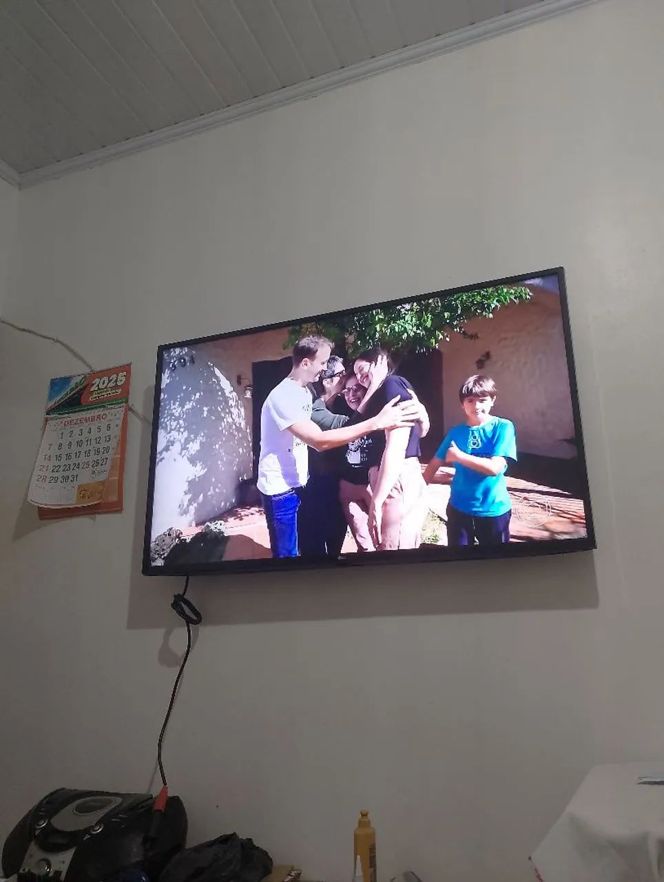 TV LG 4K 50 polegadas vai Acompanhando do pezinho dela controle remoto Magic 