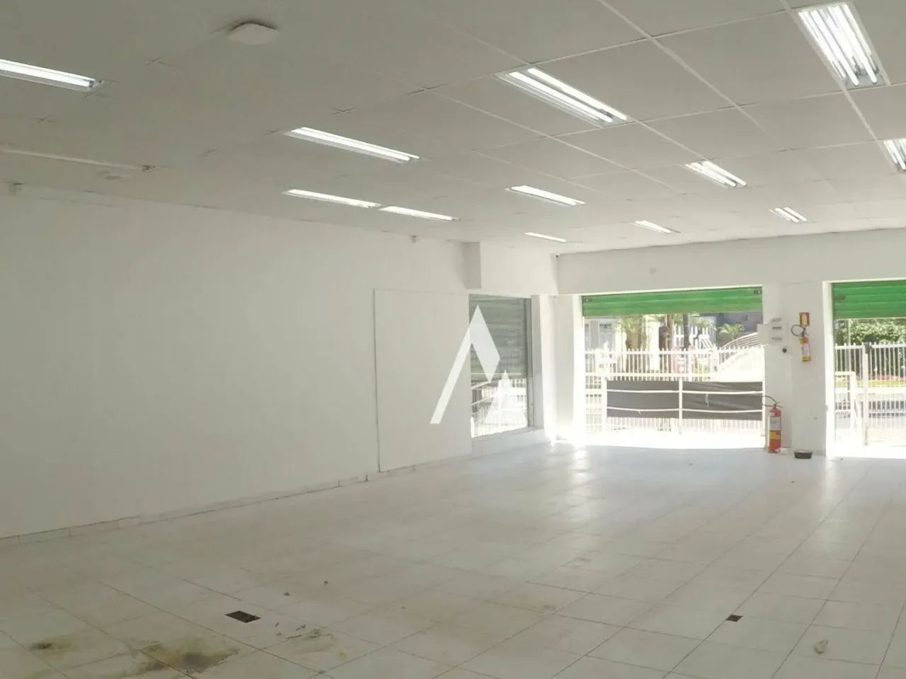 Loja para alugar, 330 m² por R$ 23.444/mês - Menino Deus - Porto Alegre/RS - Foto 4
