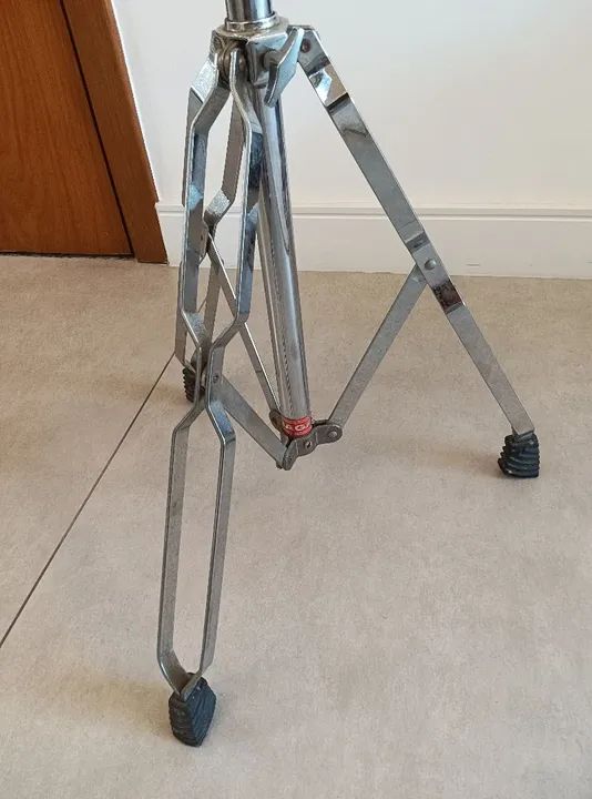 ## Estante de pratos girafa para bateria Nagano, completa totalmente funcional e original! - Foto 2