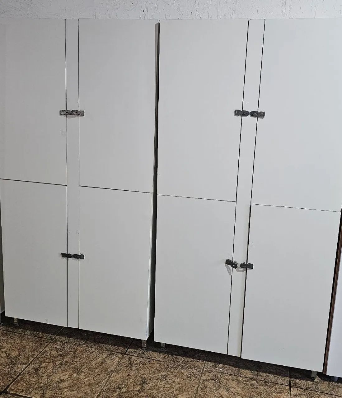 Armário Multiuso ou Roupeiro Comercial 100% MDF com tranca - Foto 4