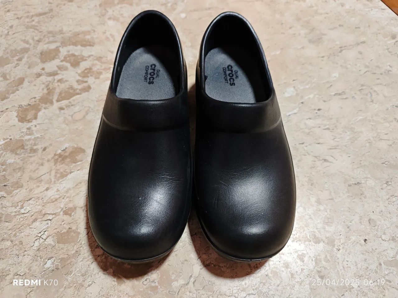 Sandália Dual Crocs Confort NR 35 - Semi Nova!!! - Foto 3