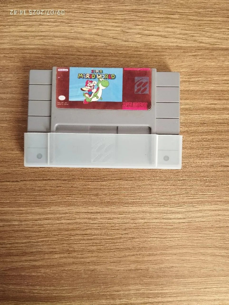 Super Mario World - Super Nintendo (SNES)