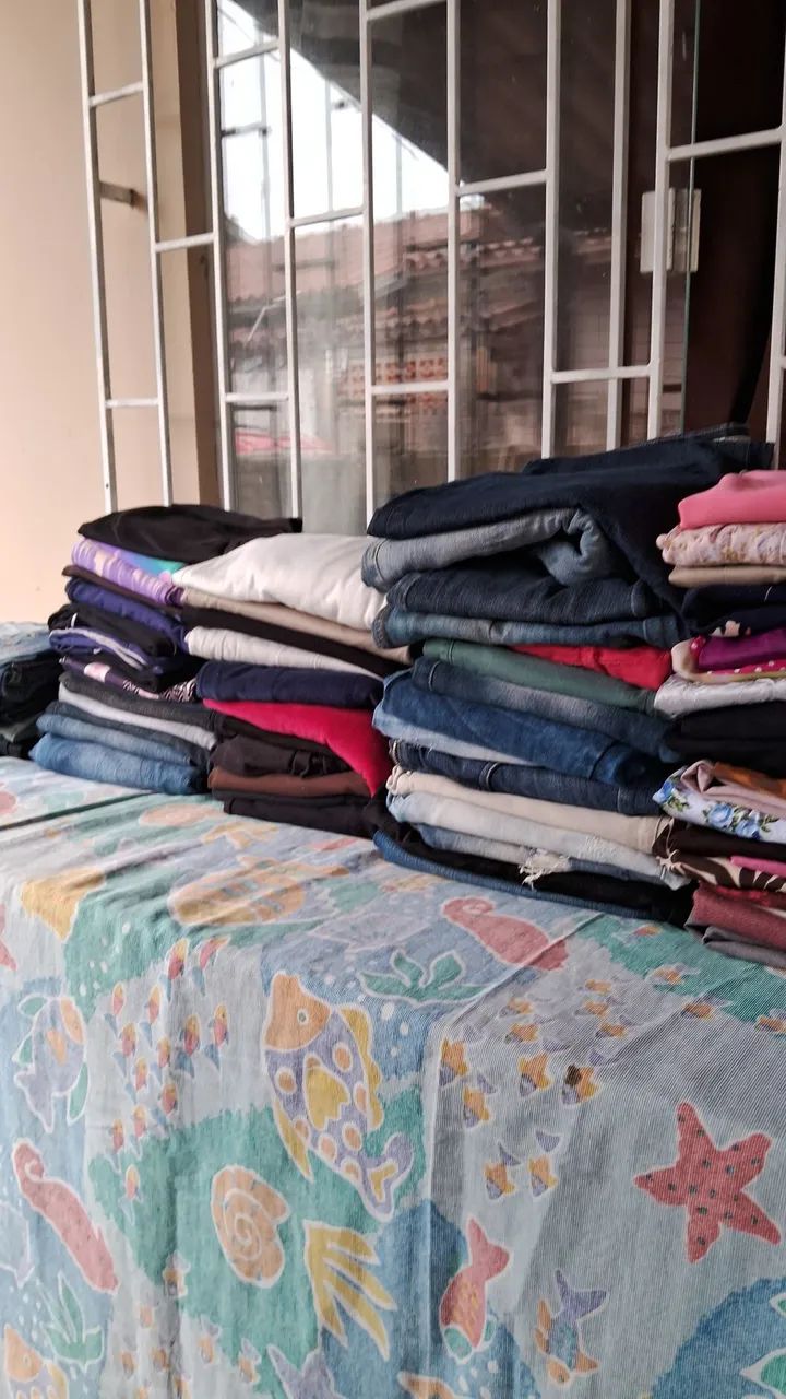 Roupas e calçados em ótimo  estado!!!! - Foto 3