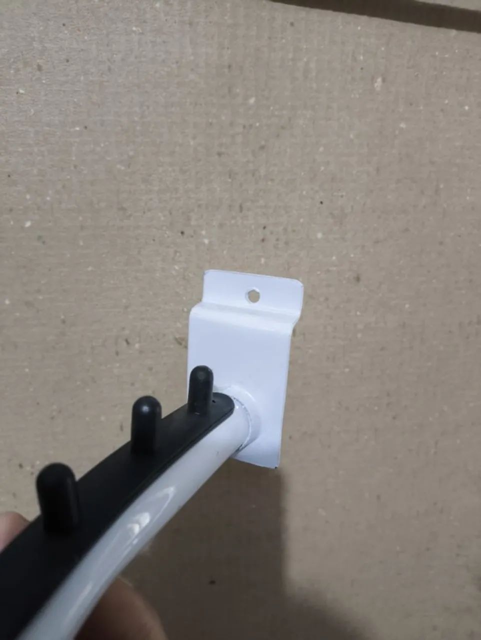 Arara Cabideira para Cabides - Painel Canaletado - Foto 5