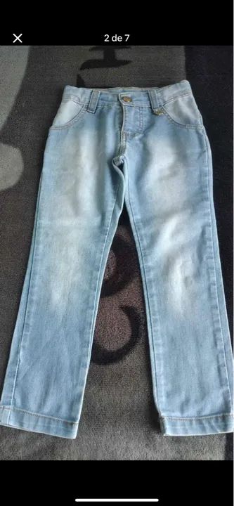 Lote de menina tam 4 100 reais 